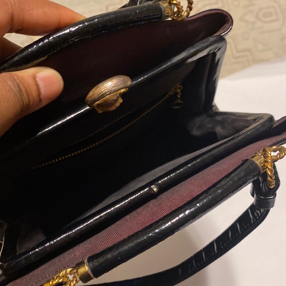 VINTAGE LADIES BLACK PATENT LEATHER MINI HANDBAG - Picture 3 of 14